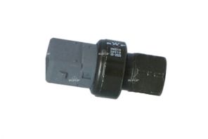 NRF 38910 - Spínač