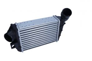 Maxgear AC695999 - Chladič plniaceho vzduchu
