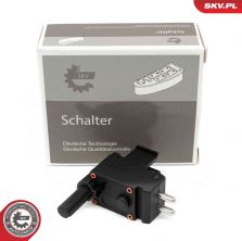 SKV 38SKV825 - Spínač cúvacích svetiel