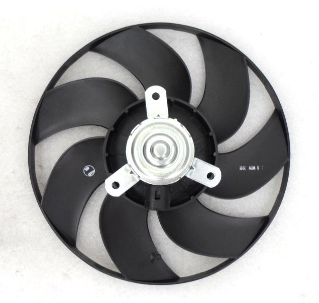 NRF 47557 - Ventilátor motora -