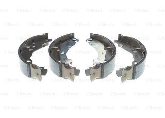 Bosch 0 986 487 819 - Brzdové čeľuste -