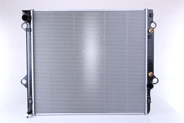 Nissens 646804 - Chladič vody -
